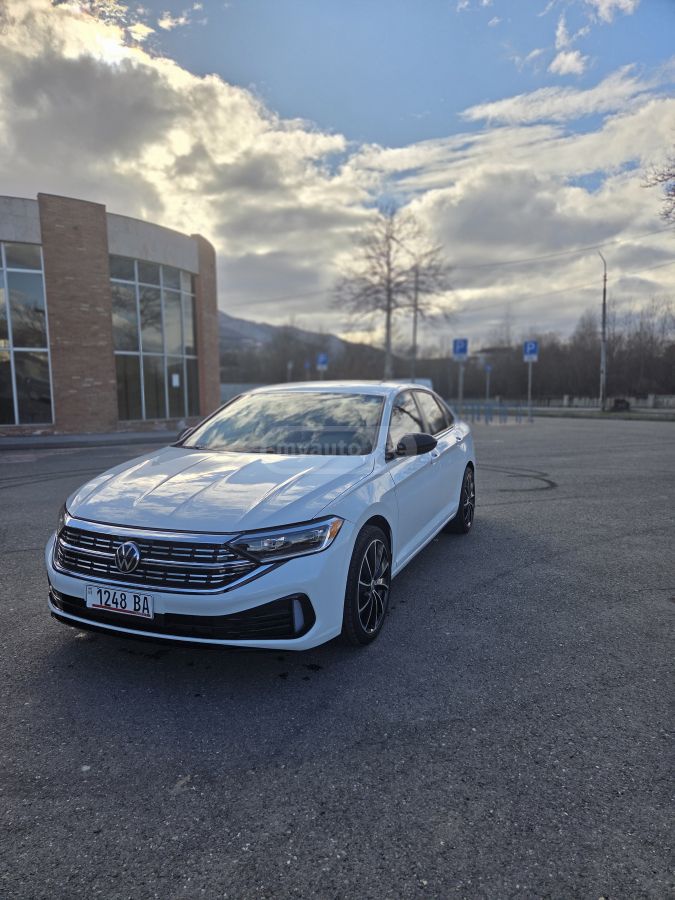 Volkswagen Jetta 2022 — photo 2