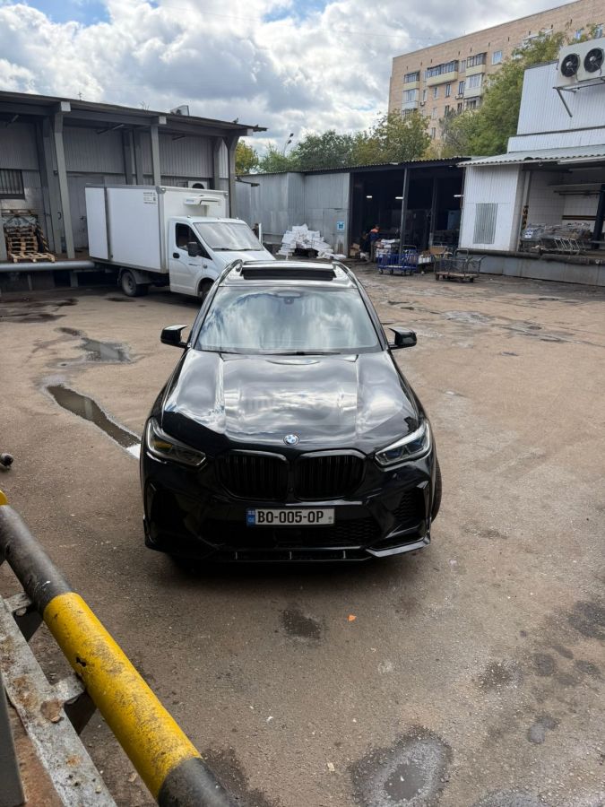 BMW X5 2019 — photo 2