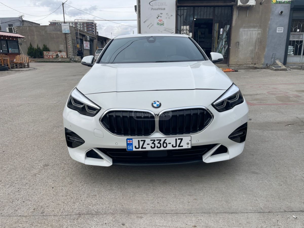 BMW 228 2020 — photo 2