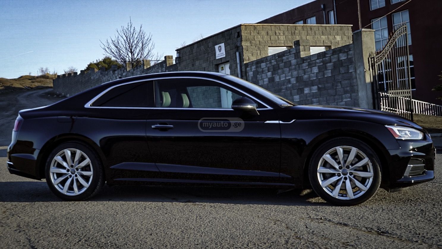 Audi A5 2018 — photo 2