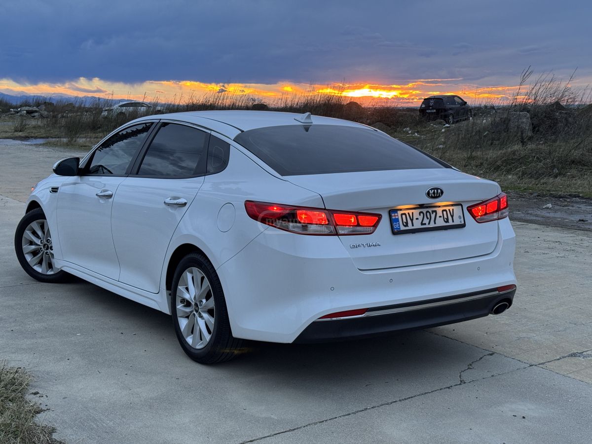 Kia Optima 2018 — photo 2