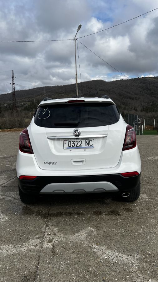 Buick Encore 2016 — photo 2