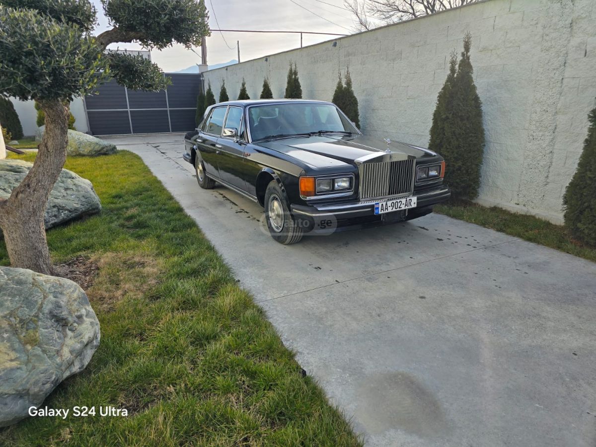 Rolls-Royce Silver Spur