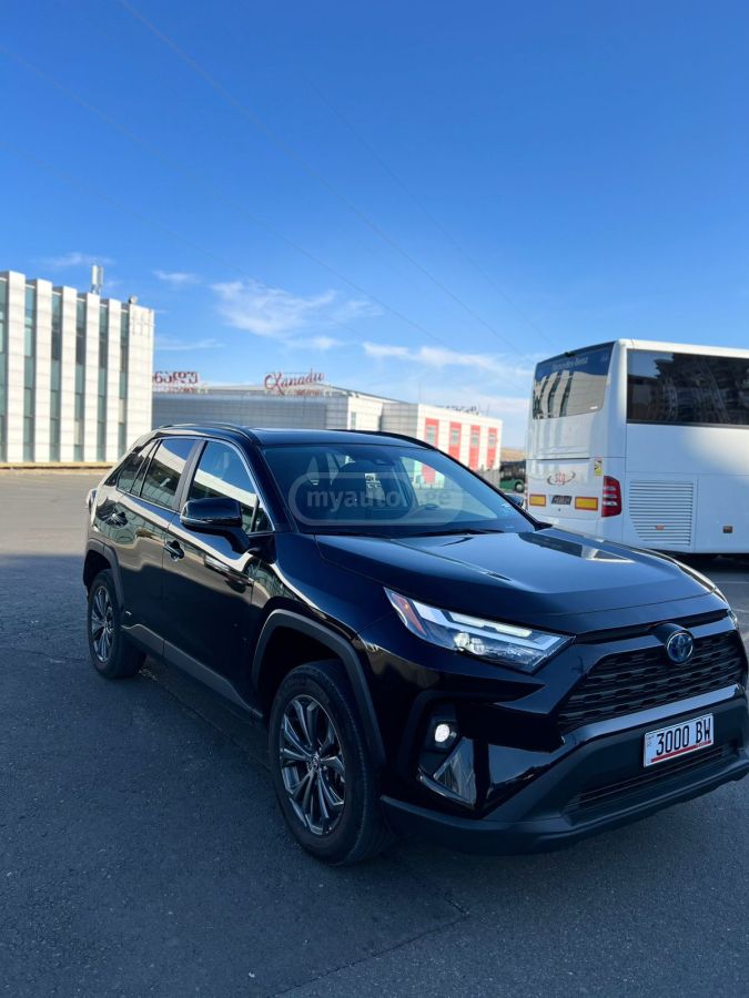 Toyota RAV4 2022 — photo 2