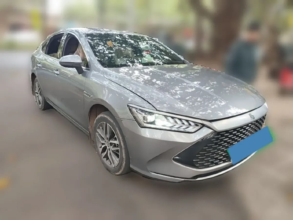 BYD Qin Plus 2023 — photo 2
