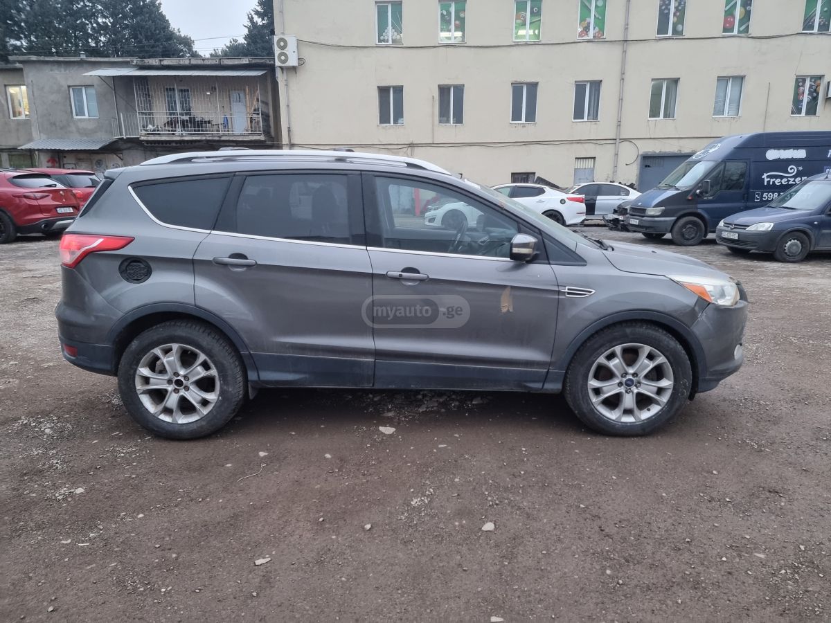 Ford Escape 2013 — photo 2
