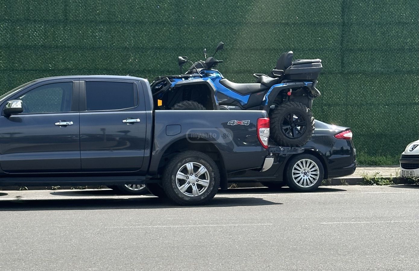Saturn Can-Am Outlander 2022 — photo 2