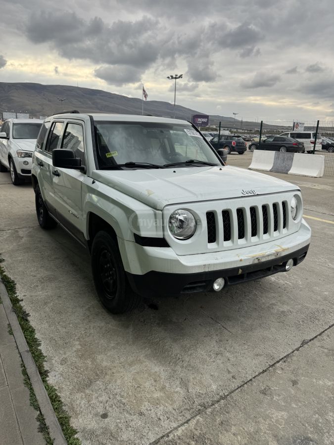 Jeep Patriot 2016 — photo 2