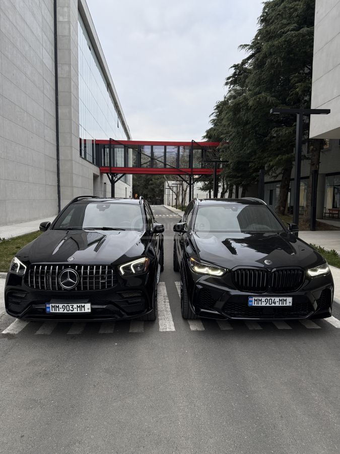 BMW X5 2023 — photo 2