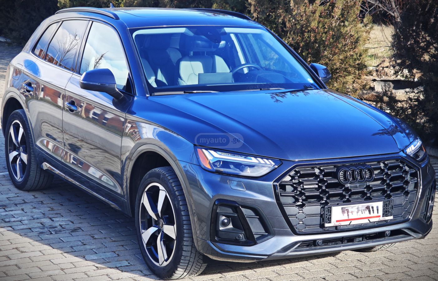 Audi Q5 2022 — photo 2