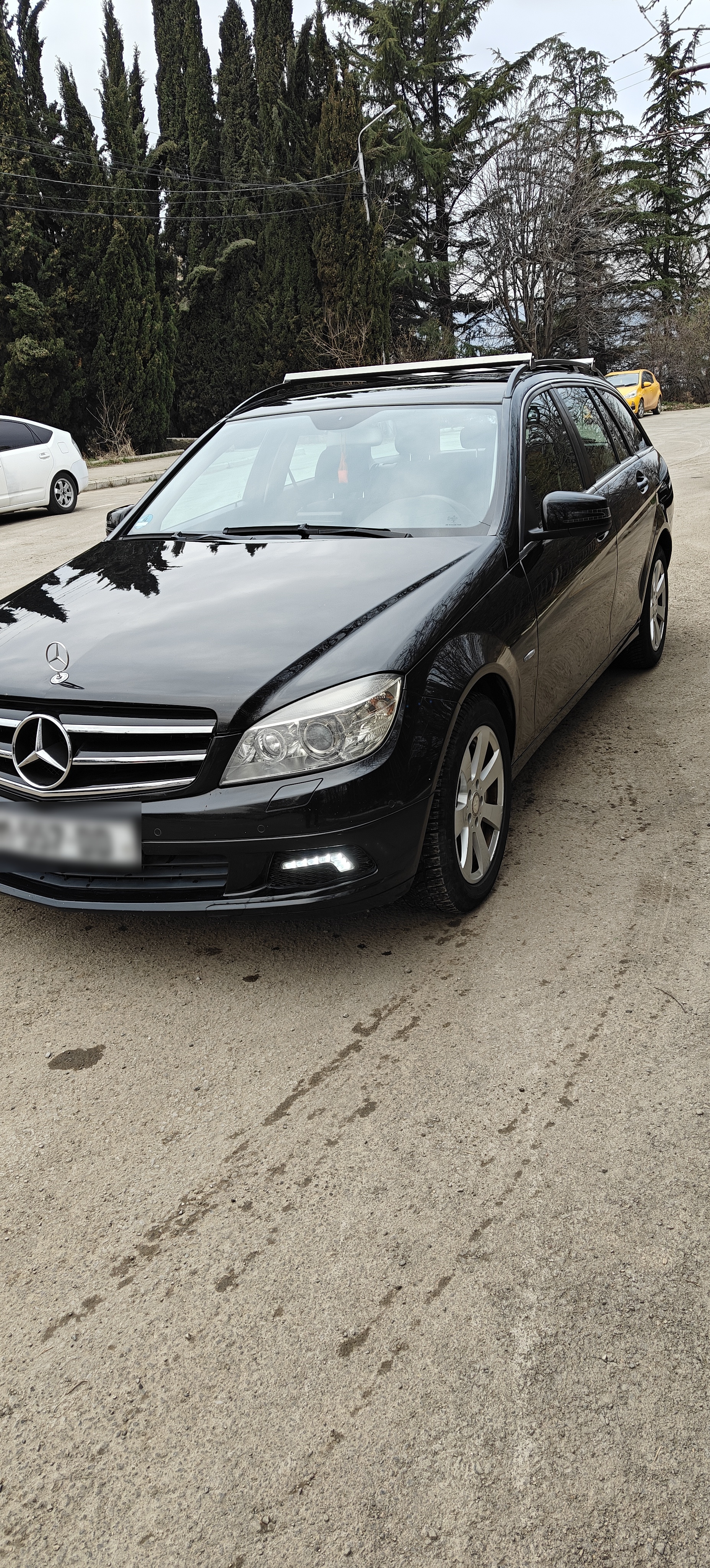Mercedes-Benz C 220 2010 — photo 2