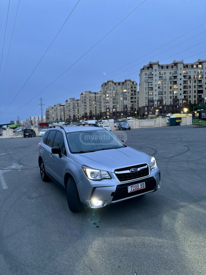 Subaru Forester 2017 — photo 2