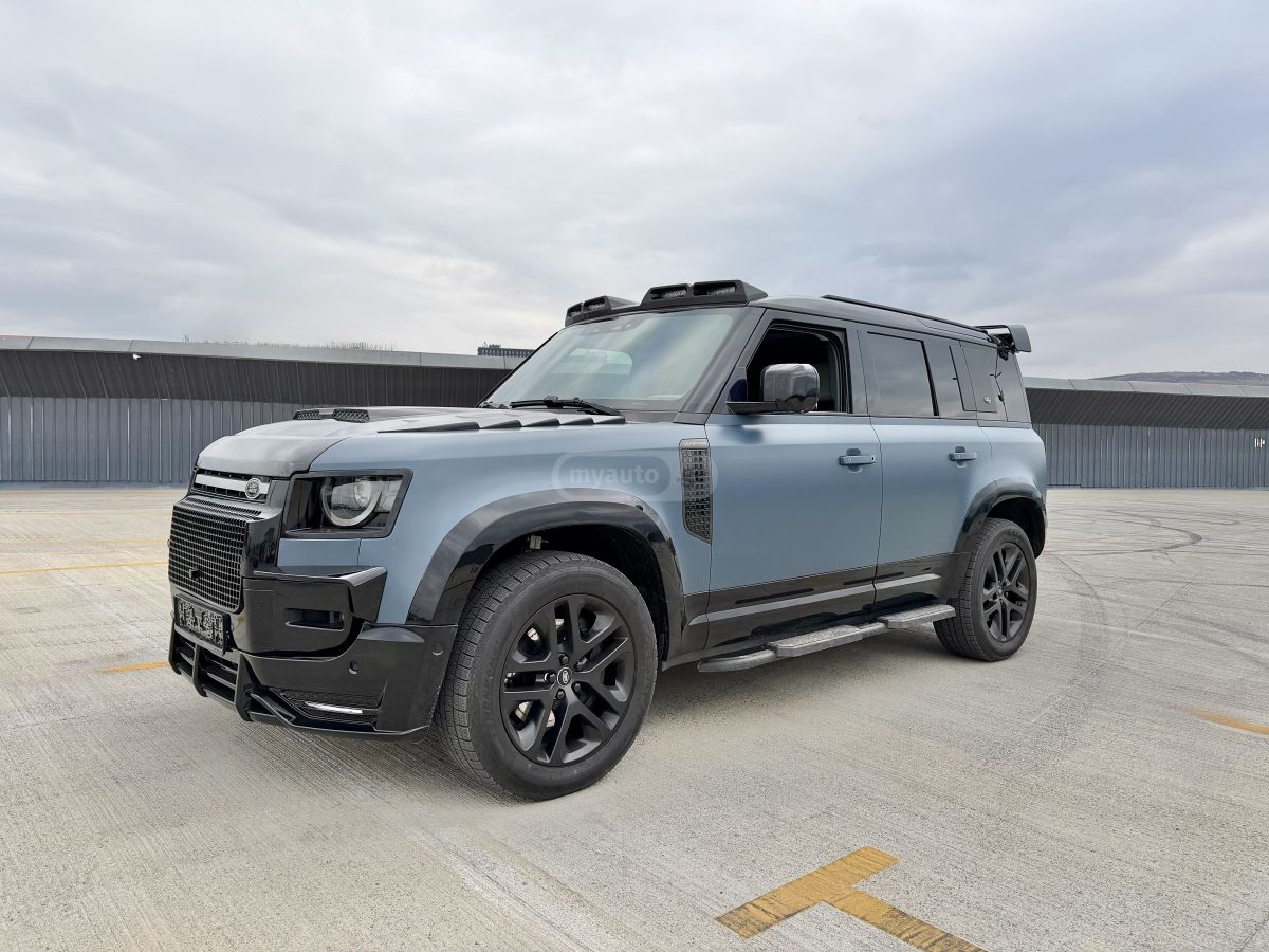 Land Rover Defender 110