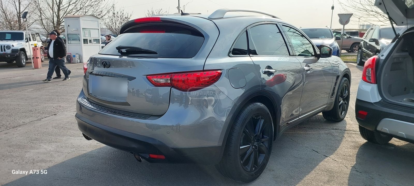 Infiniti QX 70 2015 — photo 2