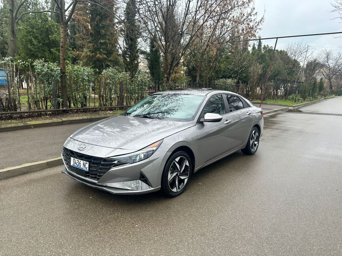 Hyundai Elantra