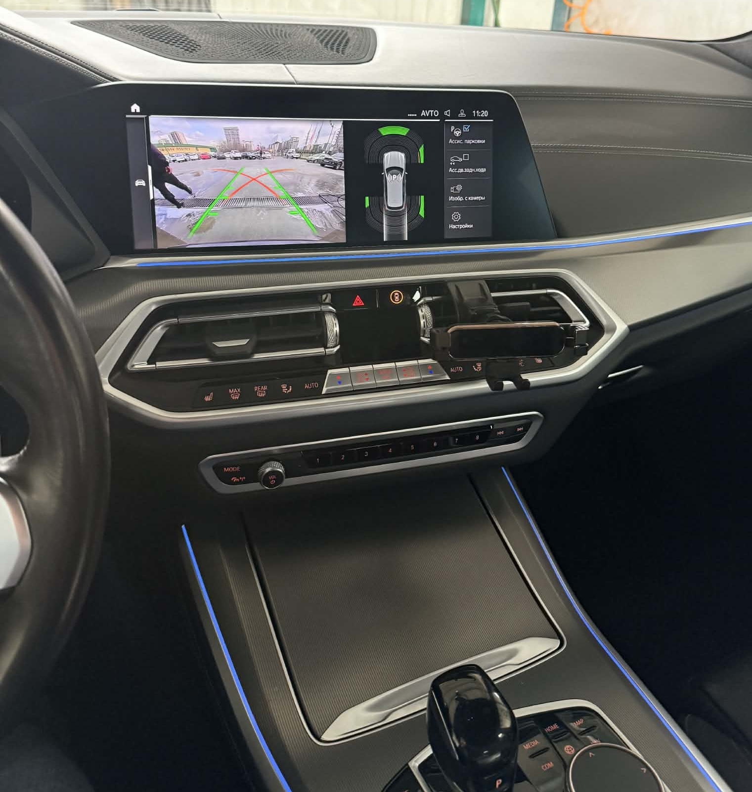 BMW X5 2021 — photo 2