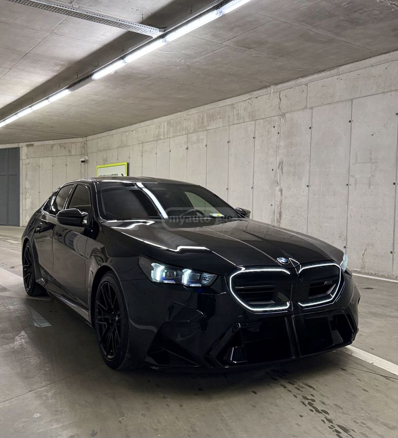 BMW M5 2025 — photo 2