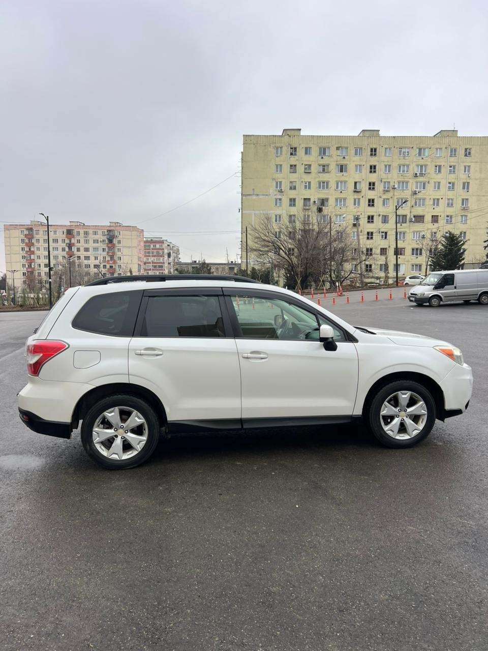 Subaru Forester 2013 — photo 2
