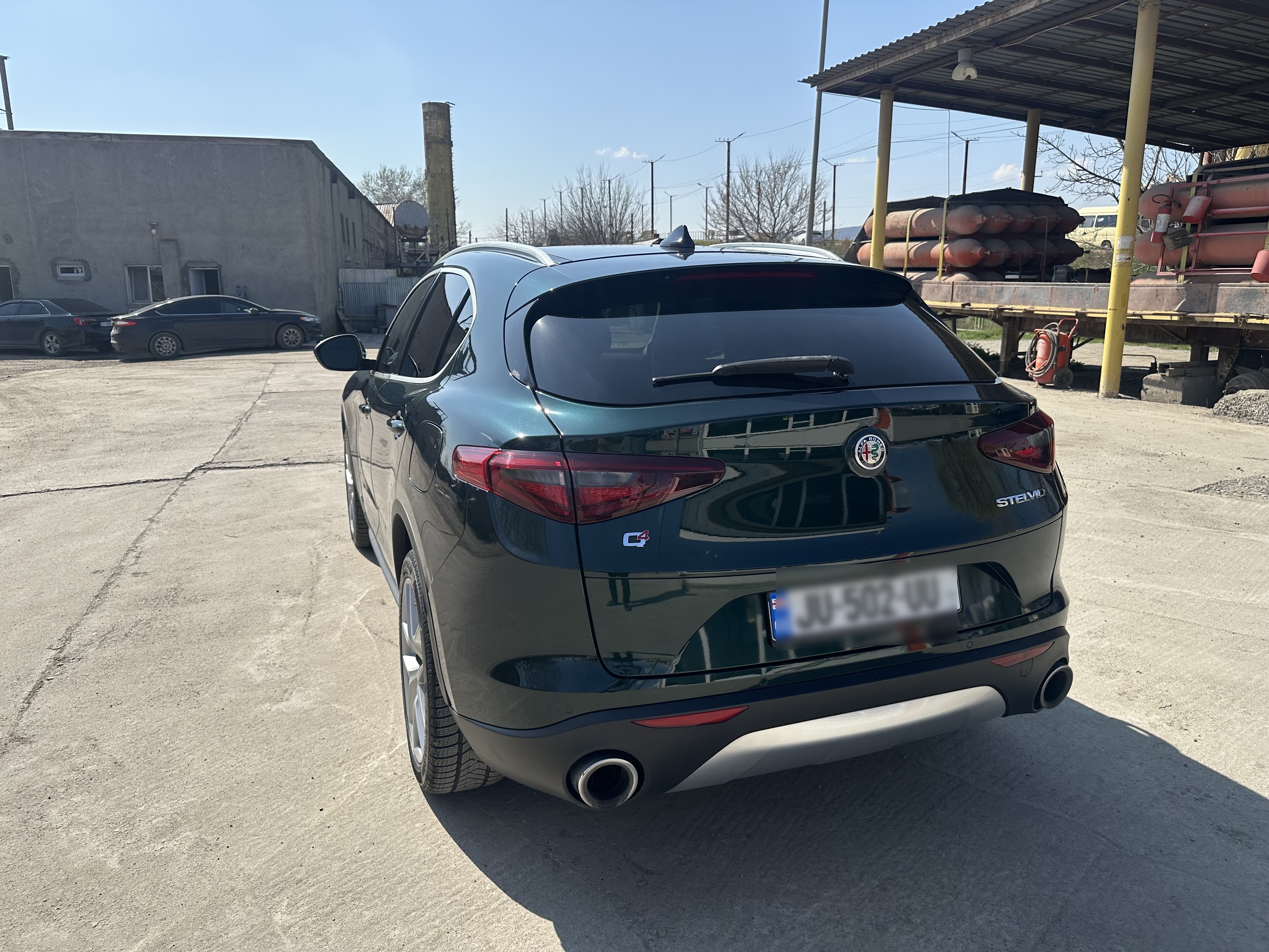 Alfa Romeo Stelvio 2018 — photo 2