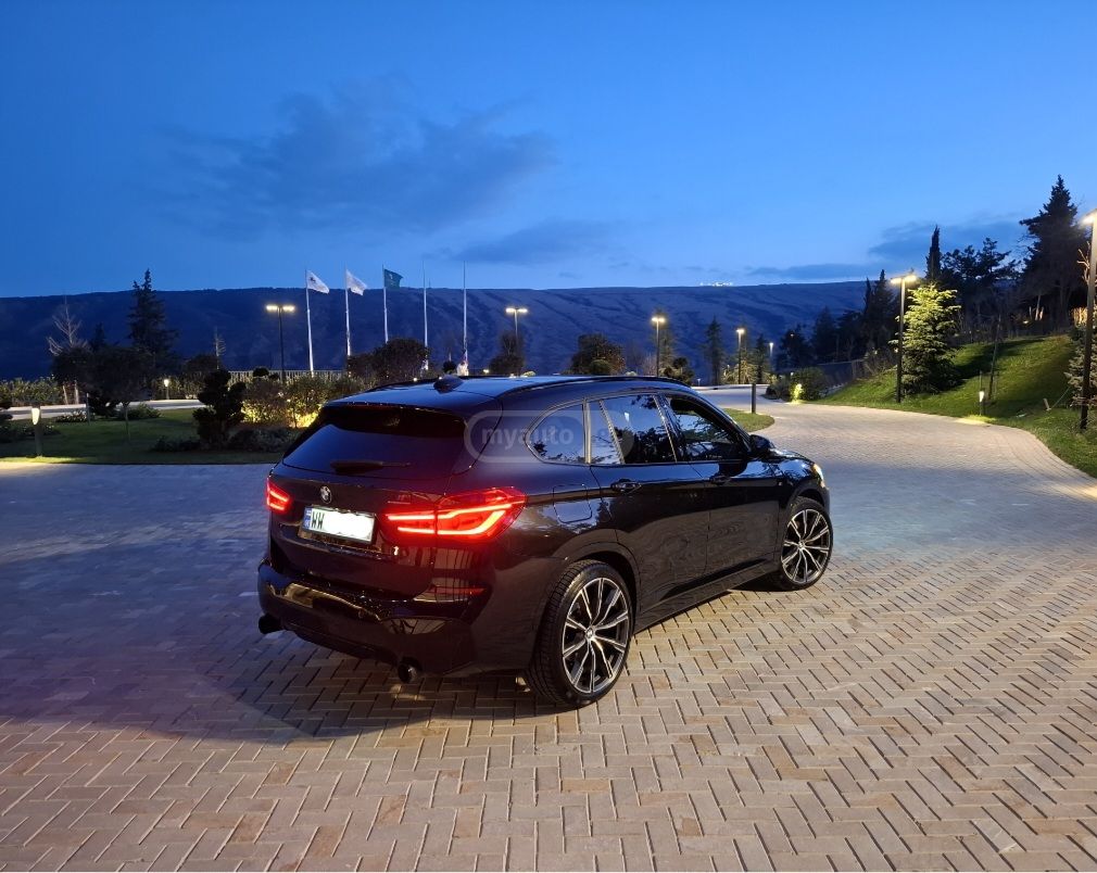 BMW X1 2016 — photo 2