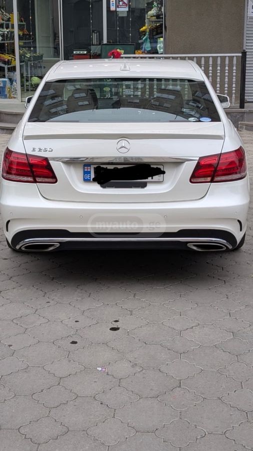 Mercedes-Benz E 250 2014 — photo 2