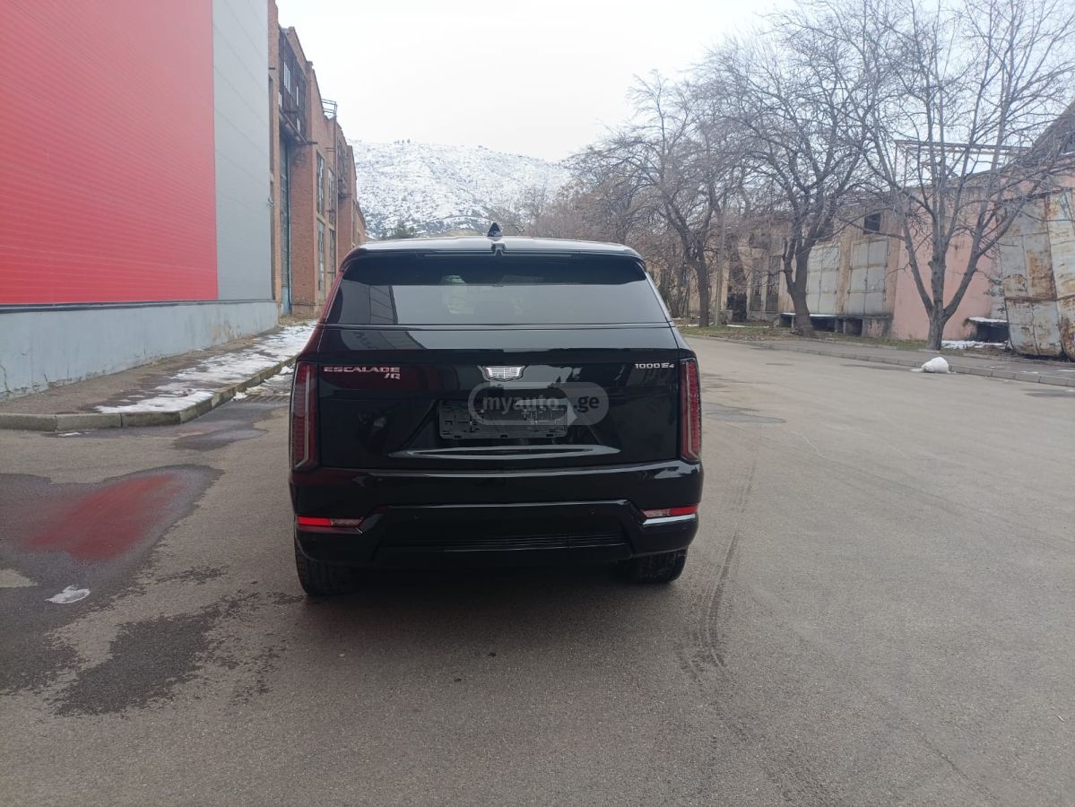 Cadillac Escalade 2024 — photo 2