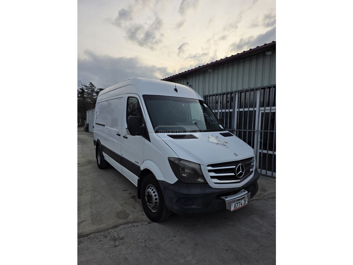 Mercedes-Benz Sprinter 2015 — photo 2