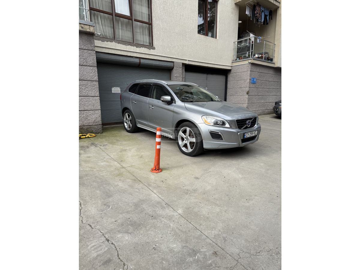 Volvo XC60 2011 — photo 2