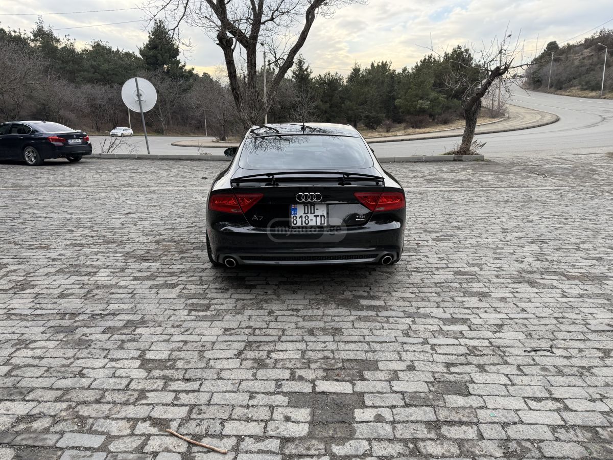 Audi A7 2014 — photo 2