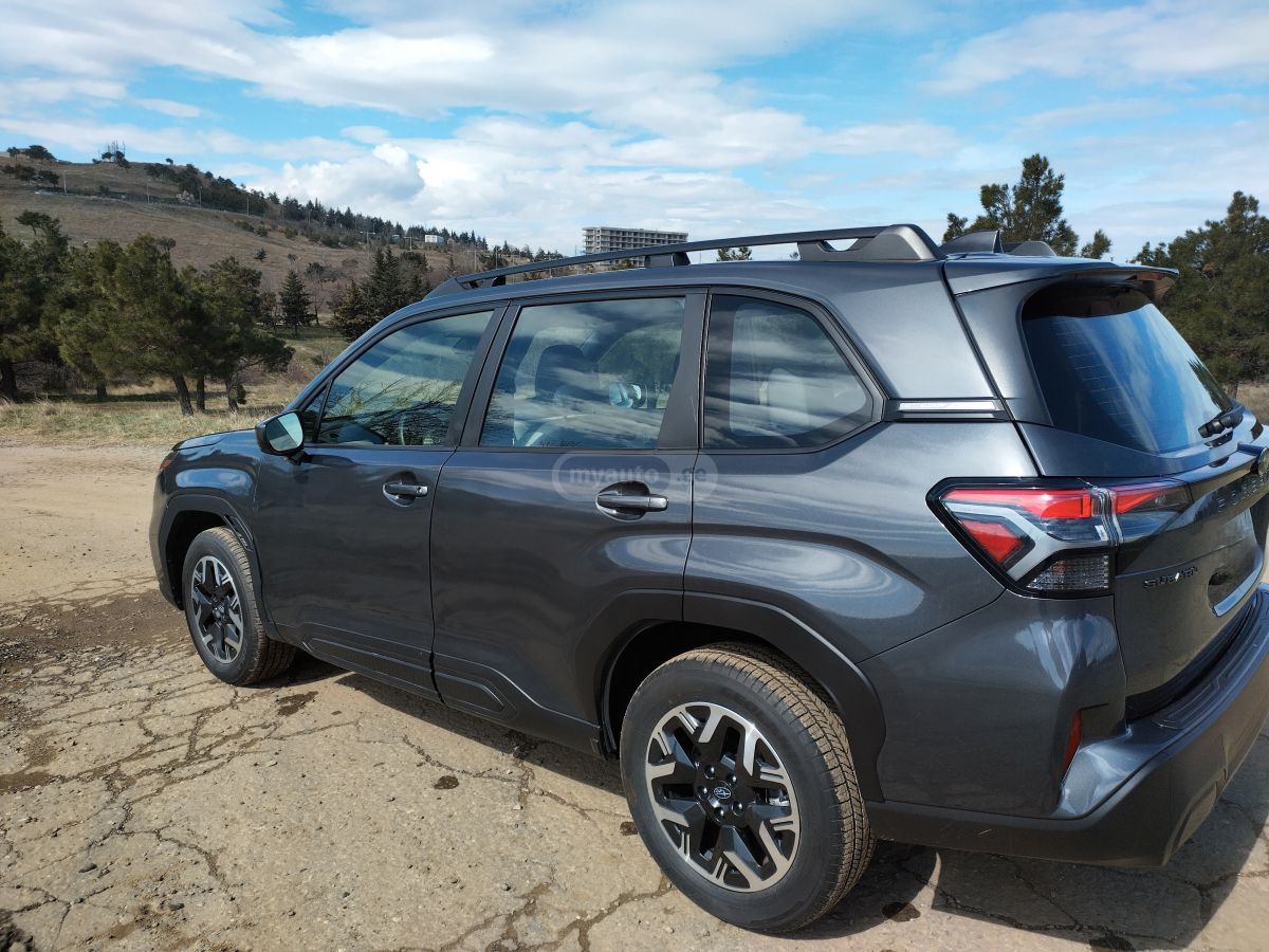 Subaru Forester 2025 — photo 2