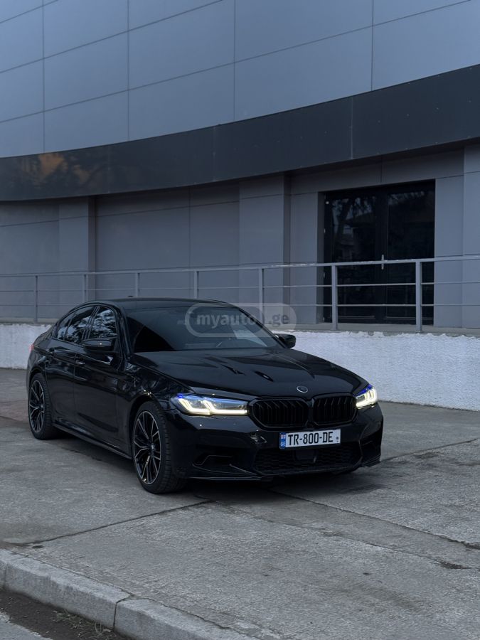 BMW 520 2018 — photo 2