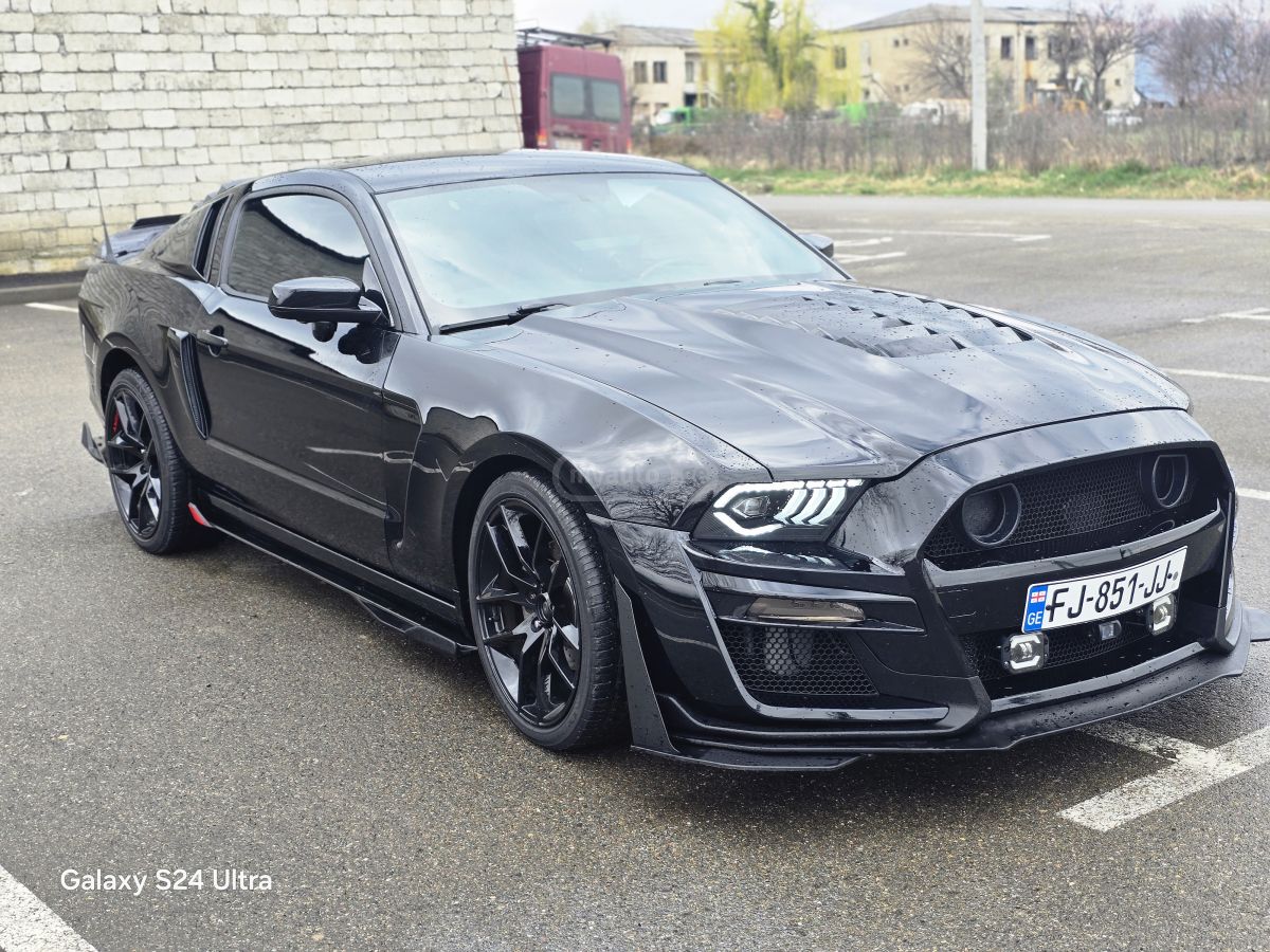 Ford Mustang 2013 — photo 2