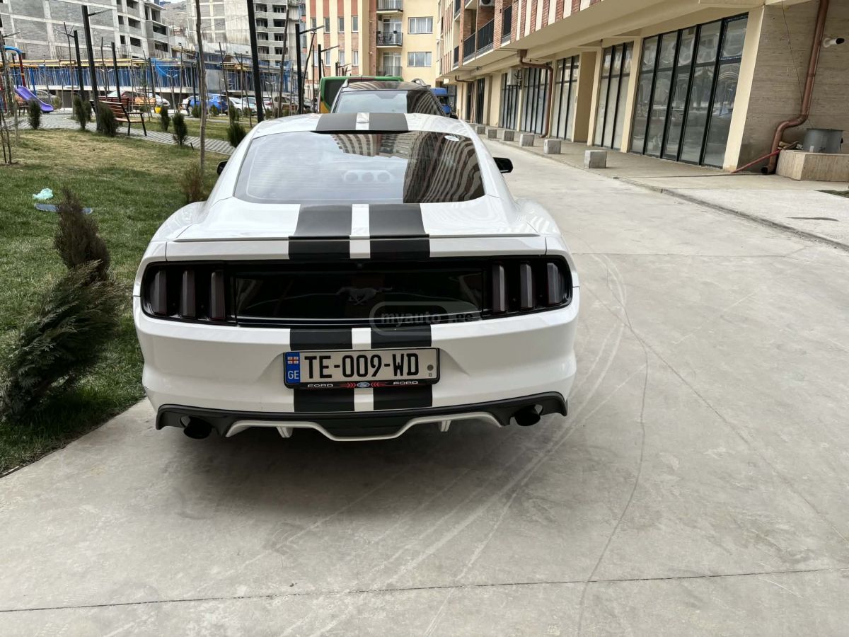 Ford Mustang 2016 — photo 2