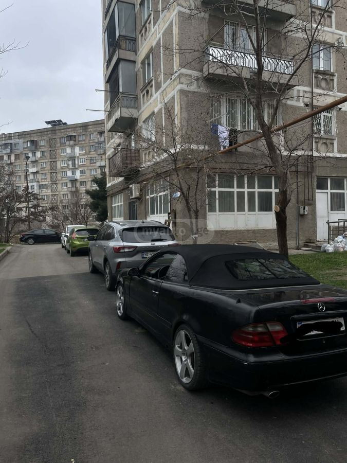 Mercedes-Benz CLK 320 2001 — photo 2