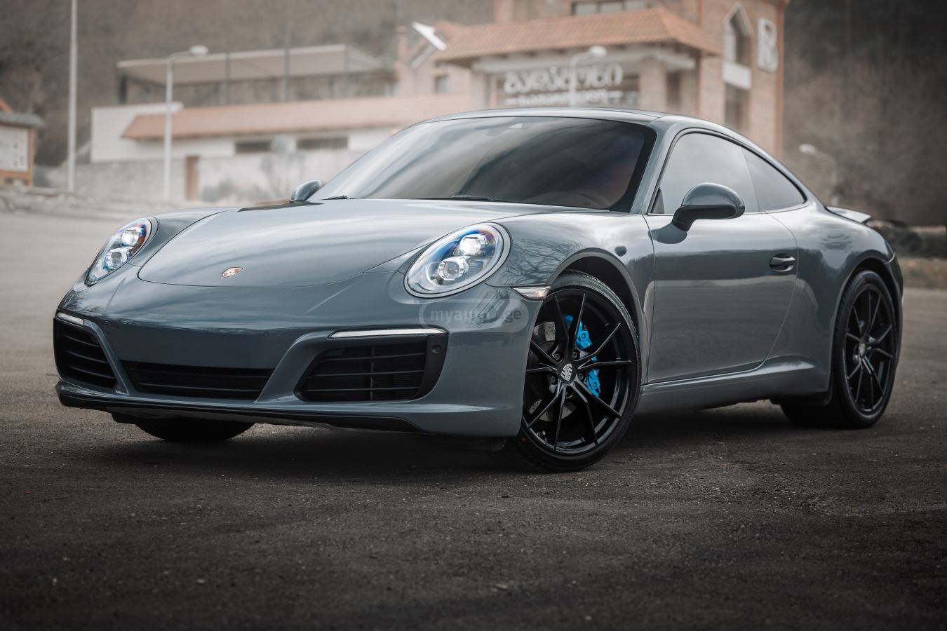 Porsche 911 2018 — photo 2