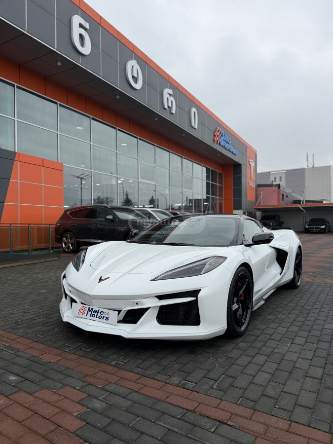 Chevrolet Corvette 2024 — photo 2