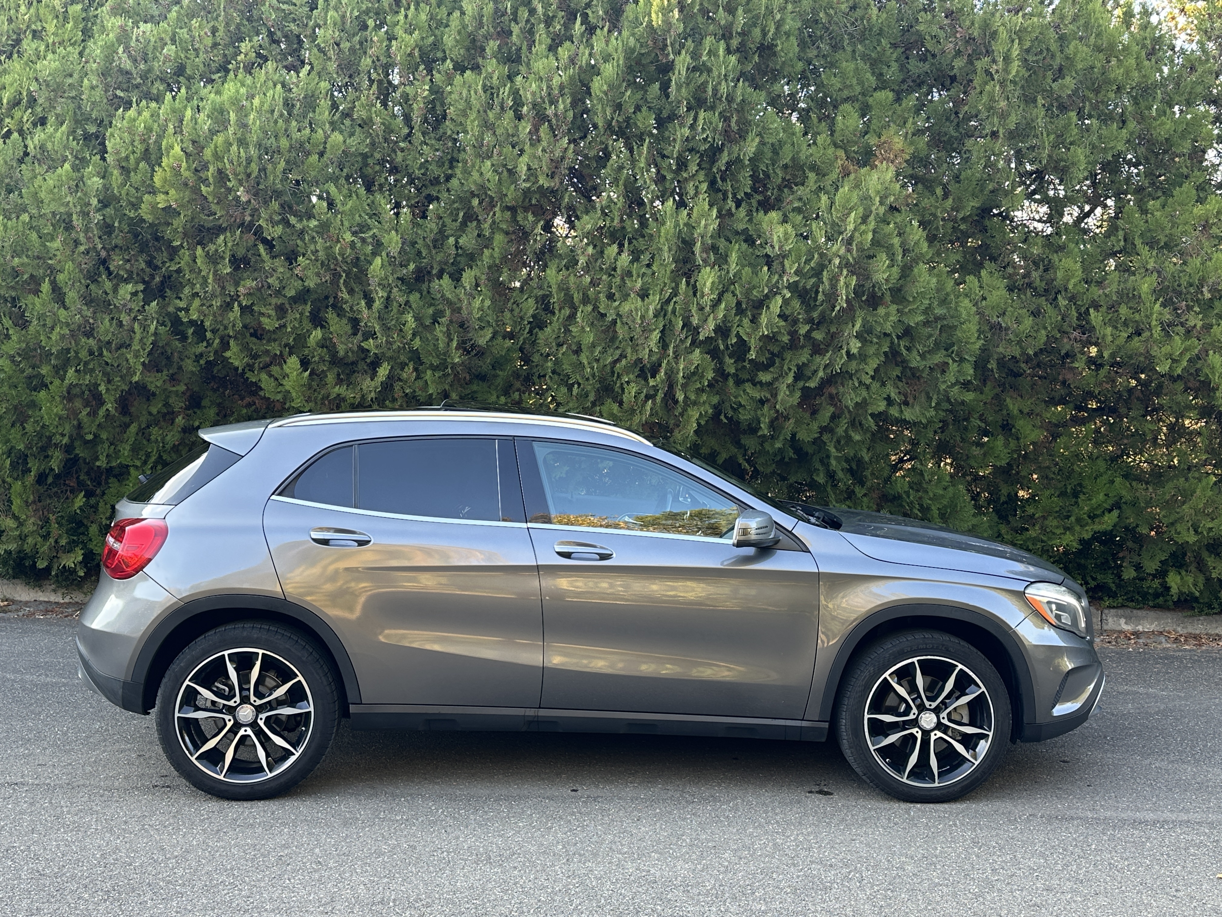 Mercedes-Benz GLA 250 2015 — photo 2