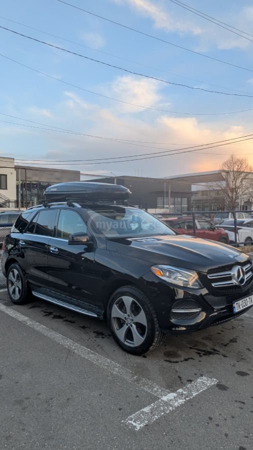 Mercedes-Benz GLE 350 2016 — photo 2