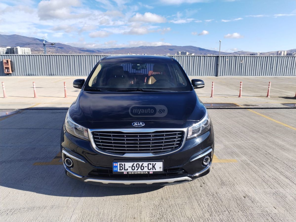 Kia Carnival 2017 — photo 2
