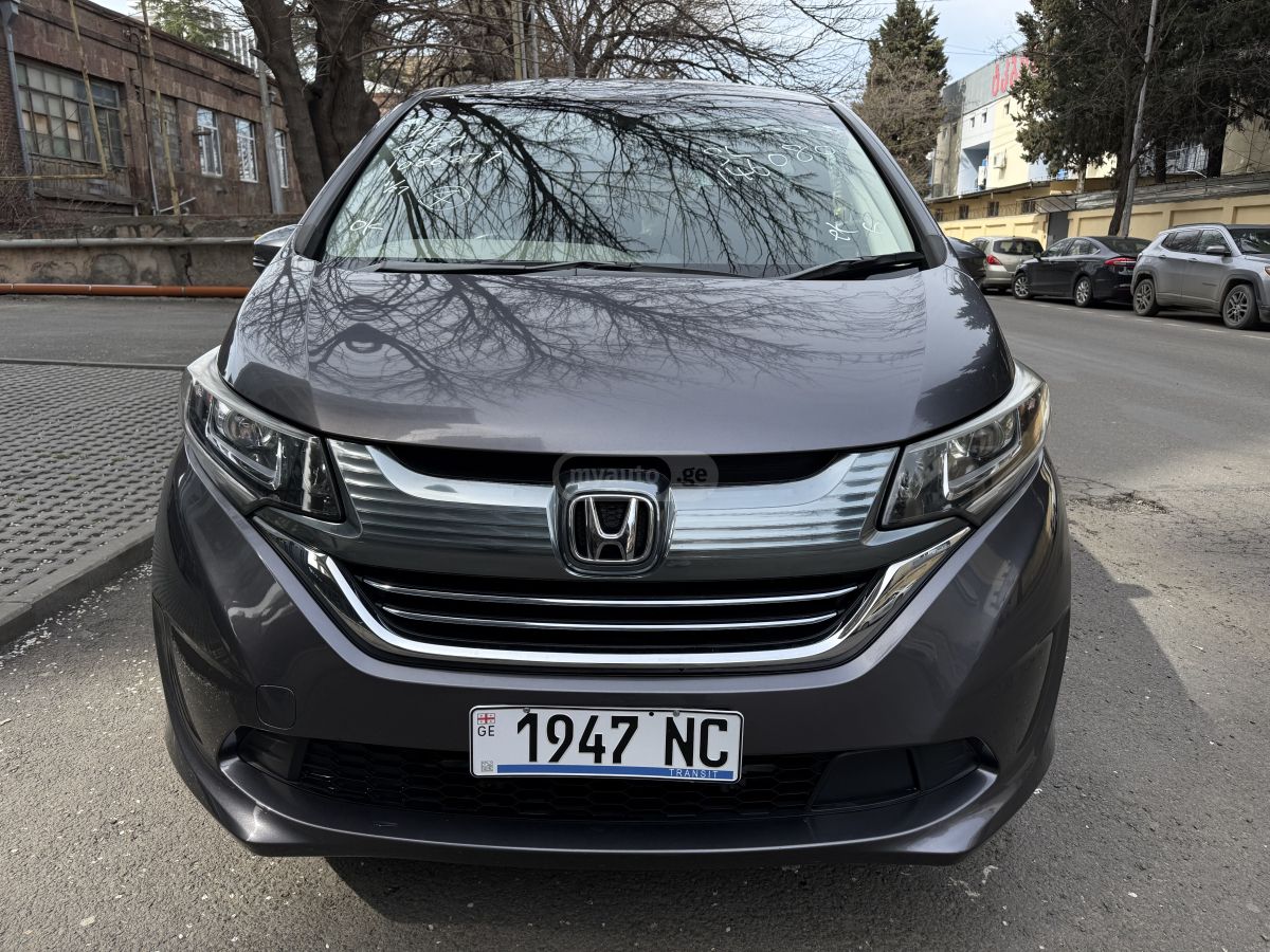 Honda Freed 2018 — photo 2