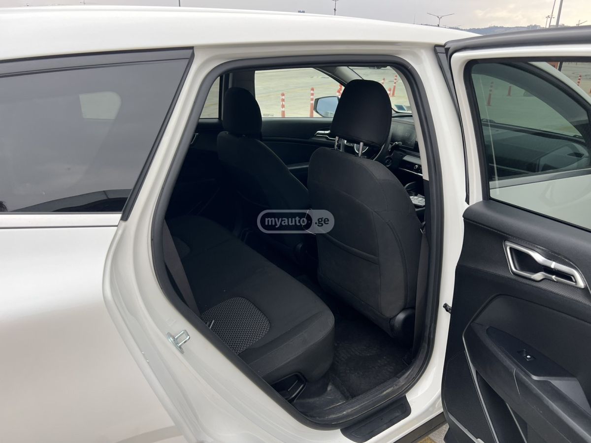 Kia Sportage 2022 — photo 2