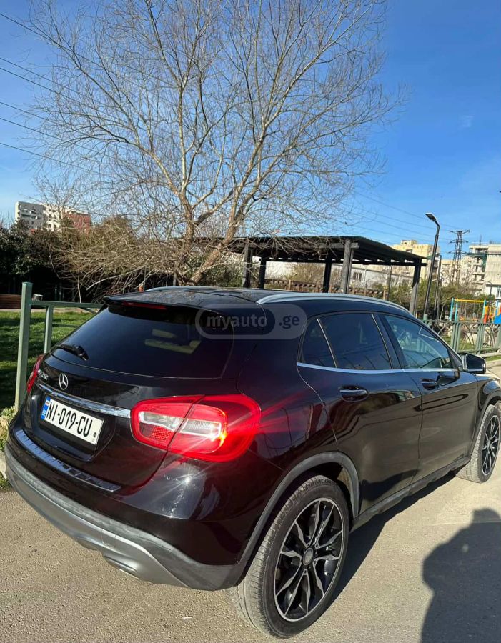 Mercedes-Benz GLA 250 2016 — photo 2