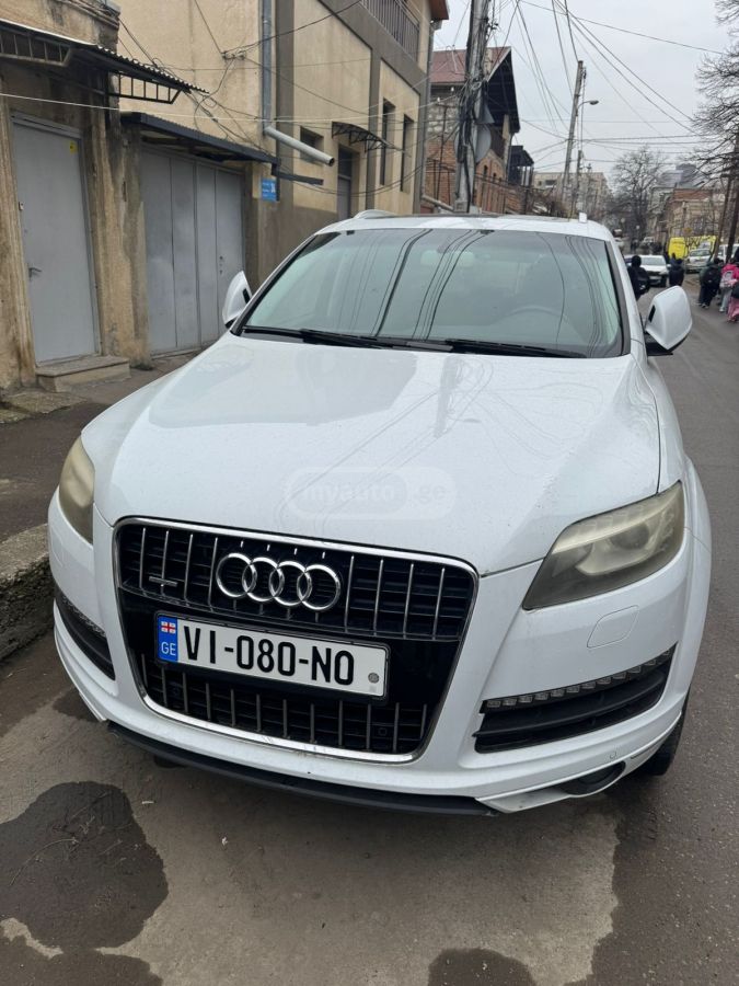 Audi Q7 2013 — photo 2