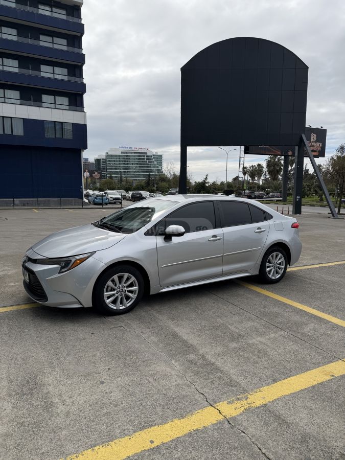 Toyota Corolla 2023 — photo 2