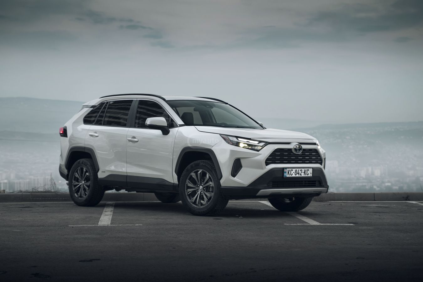Toyota RAV 4 2022 — photo 2