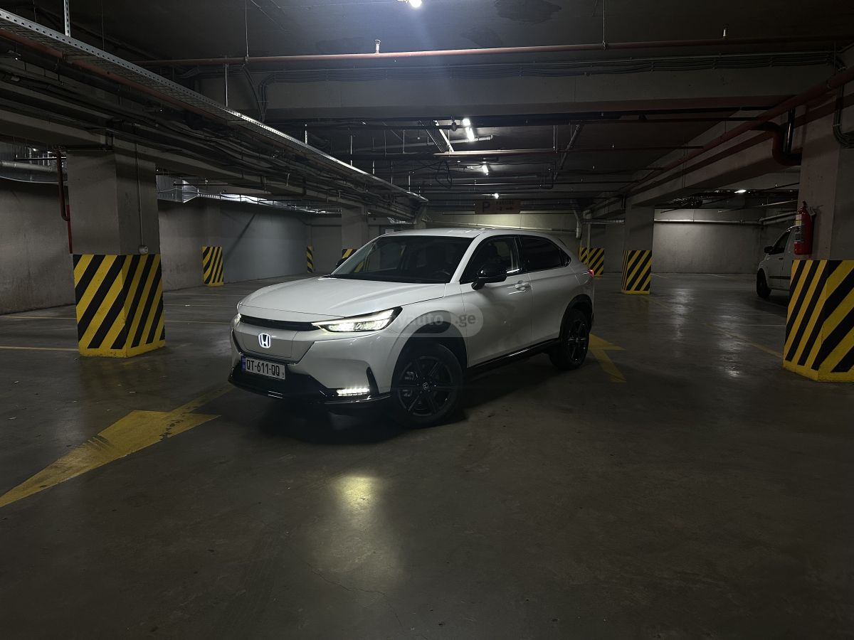 Honda E NS1