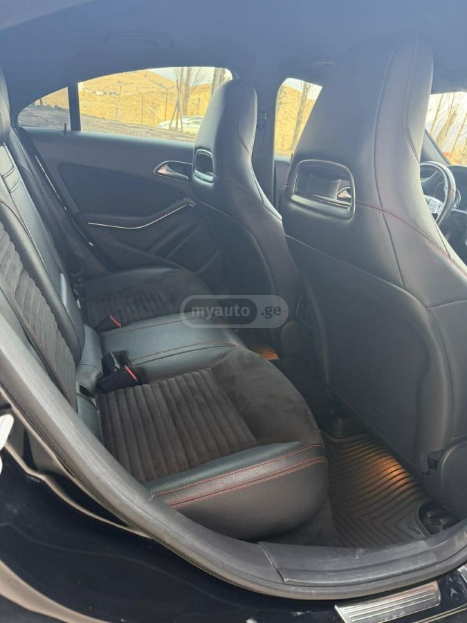 Mercedes-Benz CLA 45 AMG 2013 — photo 2