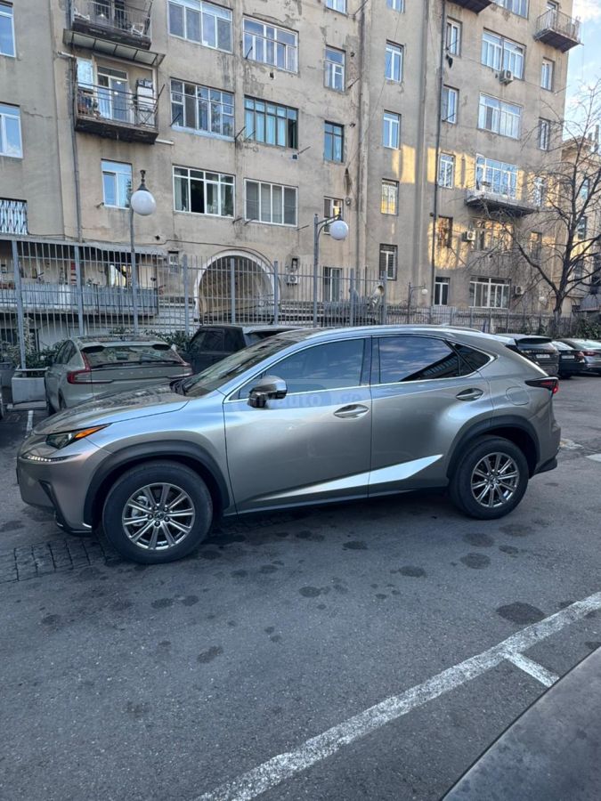 Lexus NX 300