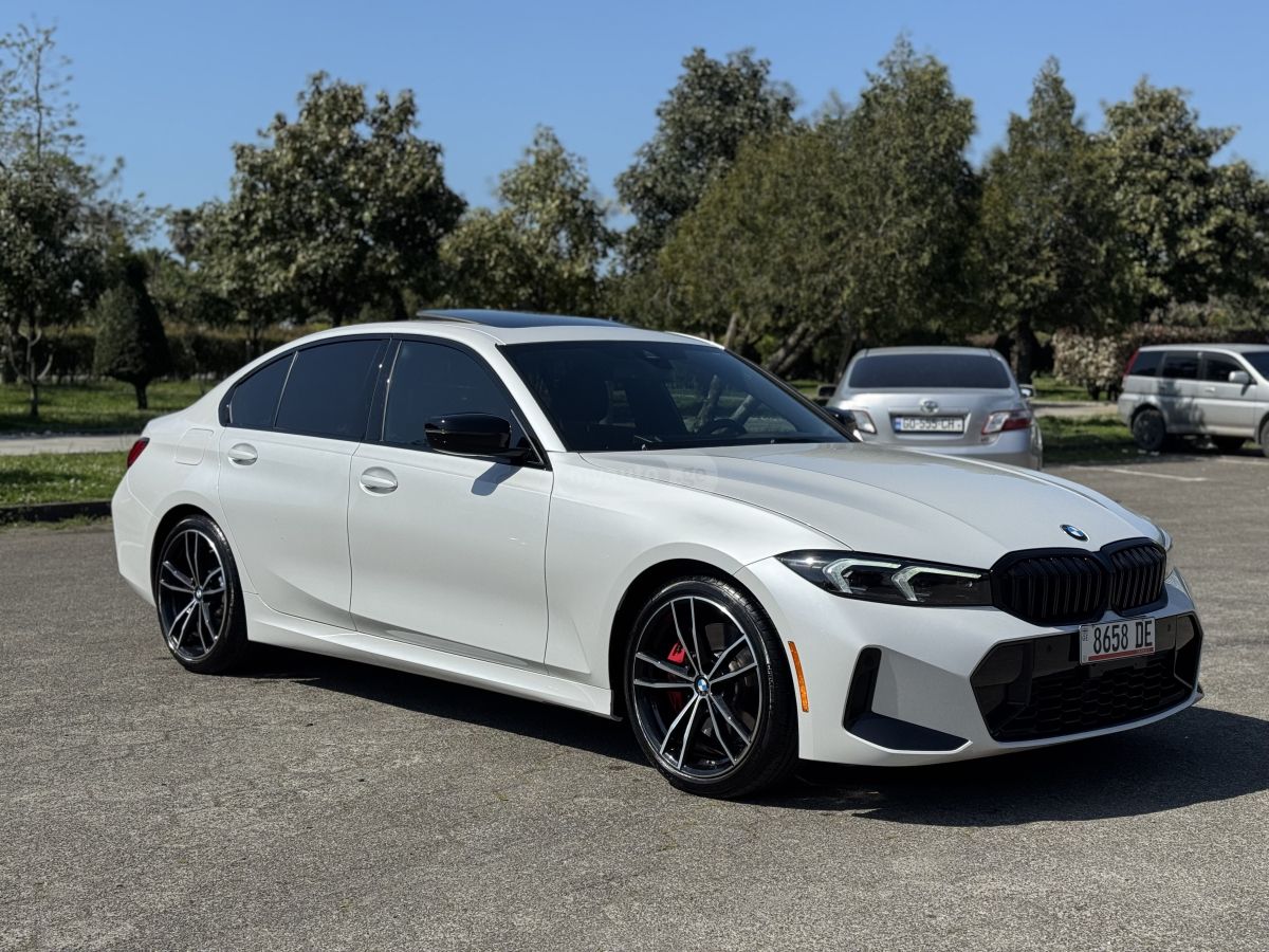 BMW 330 2024 — photo 2
