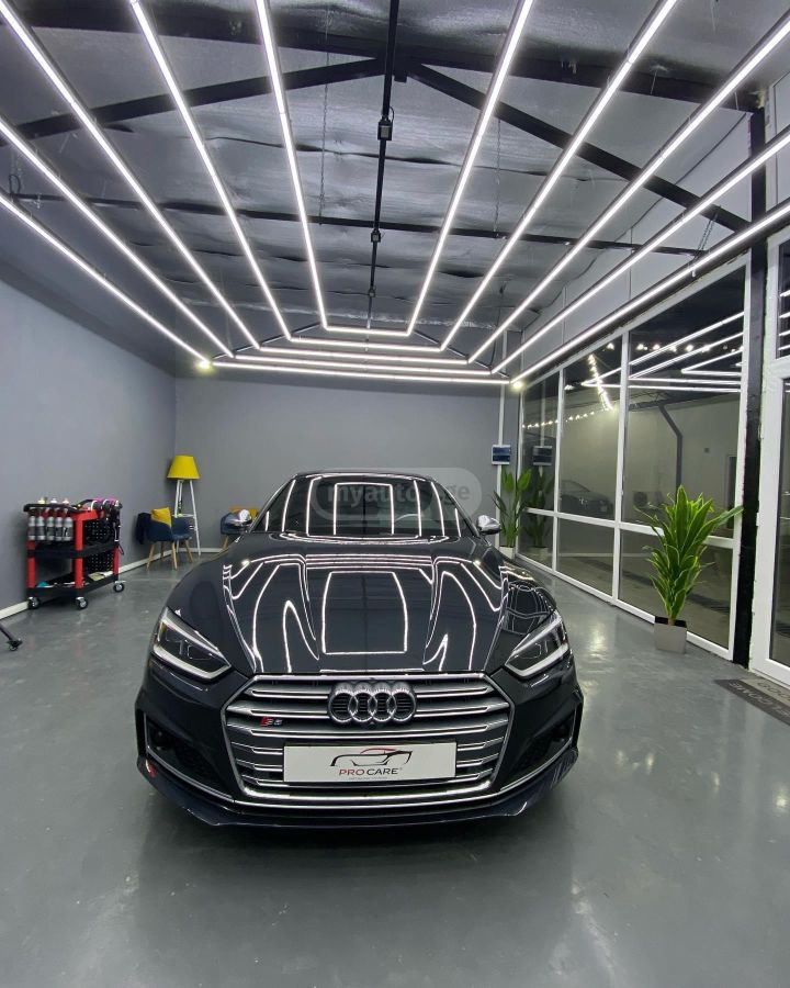 Audi S5